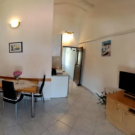 Apartment Toni Trogir